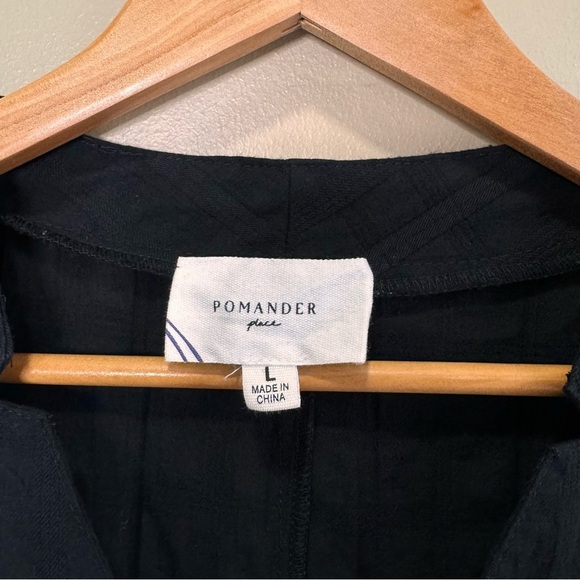 Tuckernuck Pomander Place Tunic Top Mini Dress in Black. Style Y21684T. Large - Picture 2 of 9